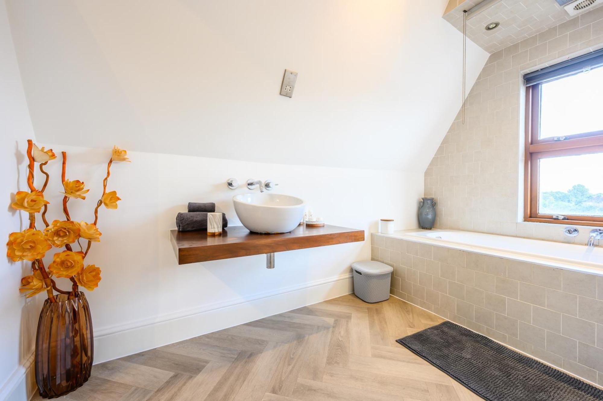 Llandaff Lofts By Ty Sa - 2 Bed With Terrace - Wifi Apartment คาร์ดิฟฟ์ ภายนอก รูปภาพ