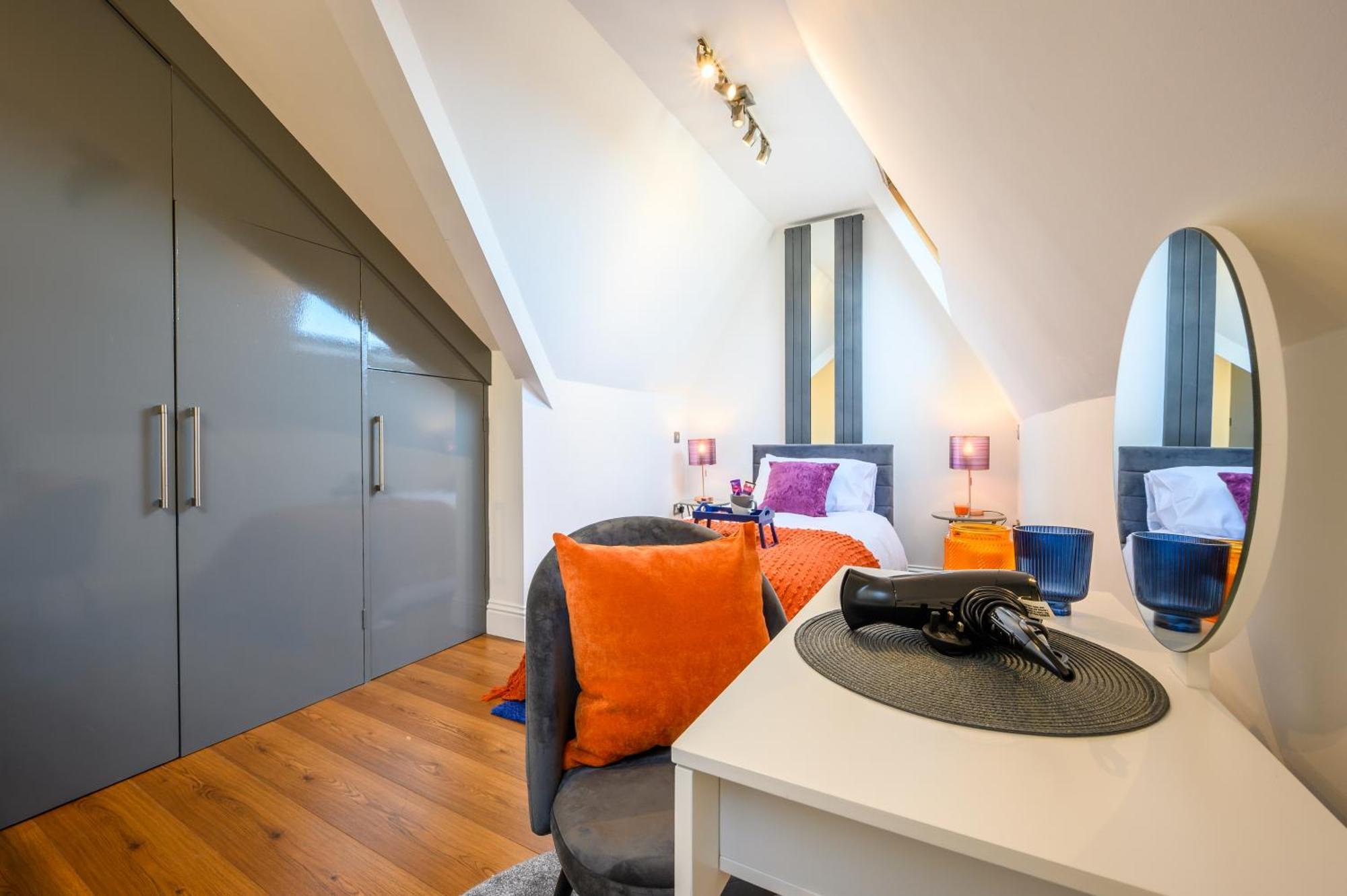 Llandaff Lofts By Ty Sa - 2 Bed With Terrace - Wifi Apartment คาร์ดิฟฟ์ ภายนอก รูปภาพ